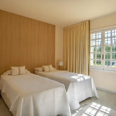 Luxury In Puento Apartment